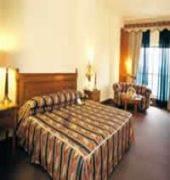 Hotel Crown Plaza Lahore Esterno foto